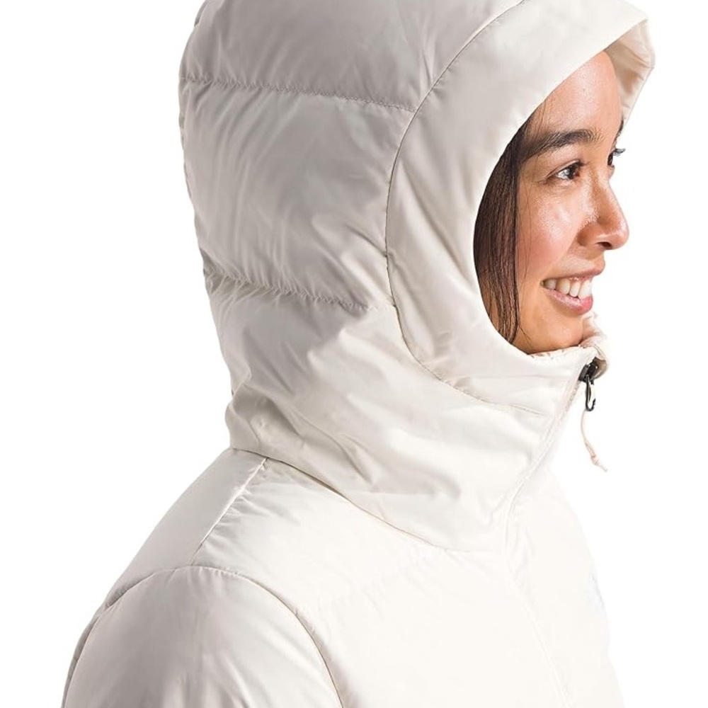 The North Face Women's Gotham Jacket in White Dune - Picture 3 of 12